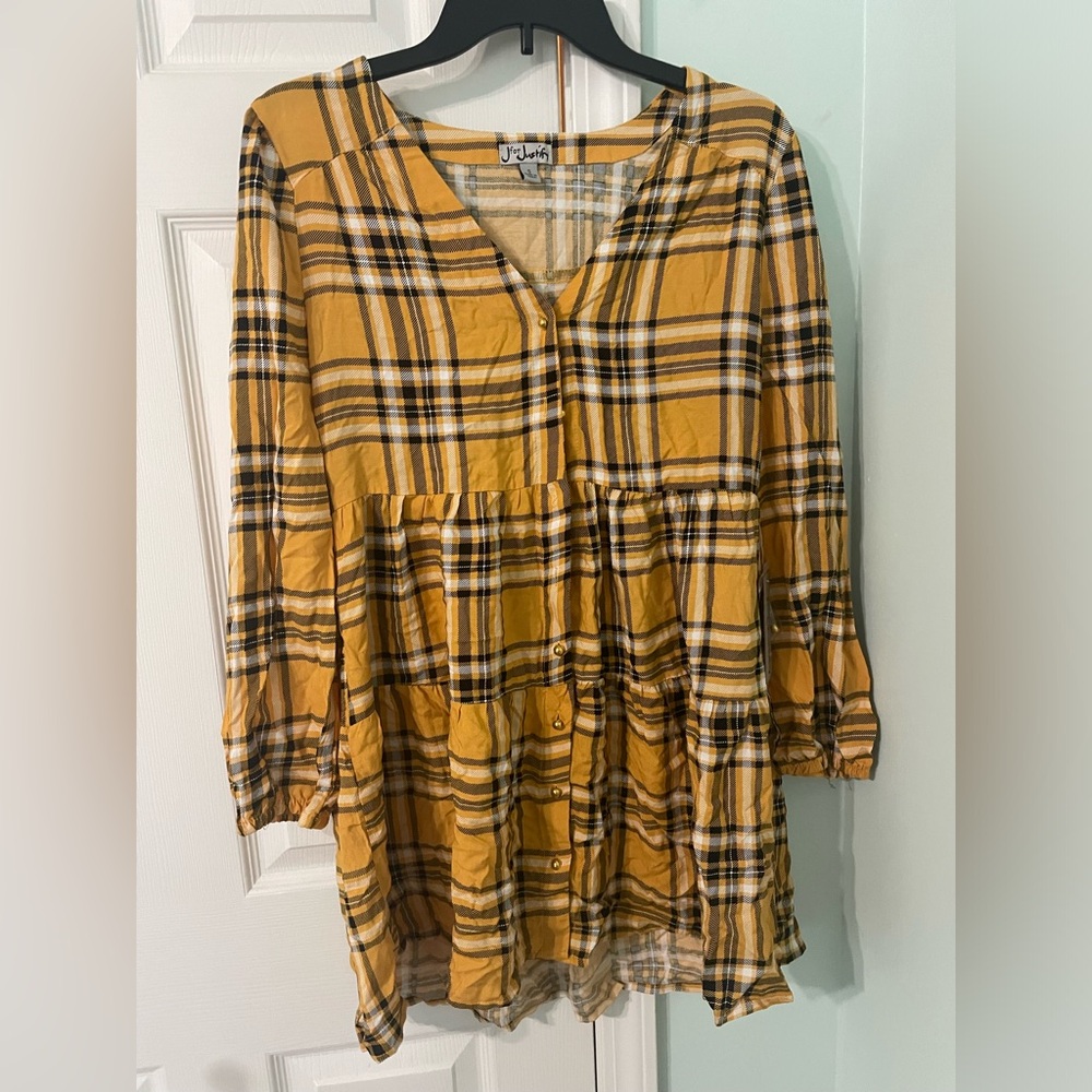 Super cute flannel dress